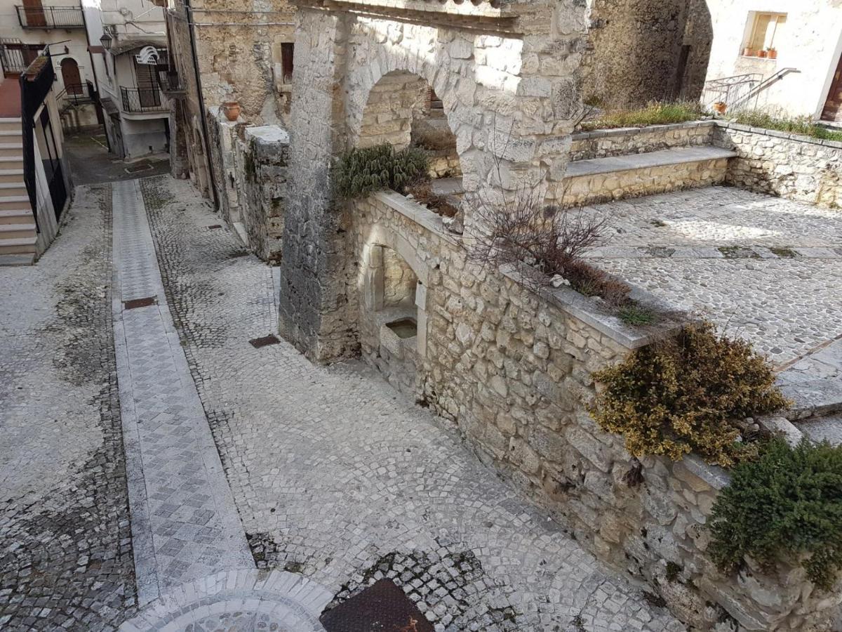 Le Dimore Di Angelo Sant'Eufemia a Maiella Exterior foto
